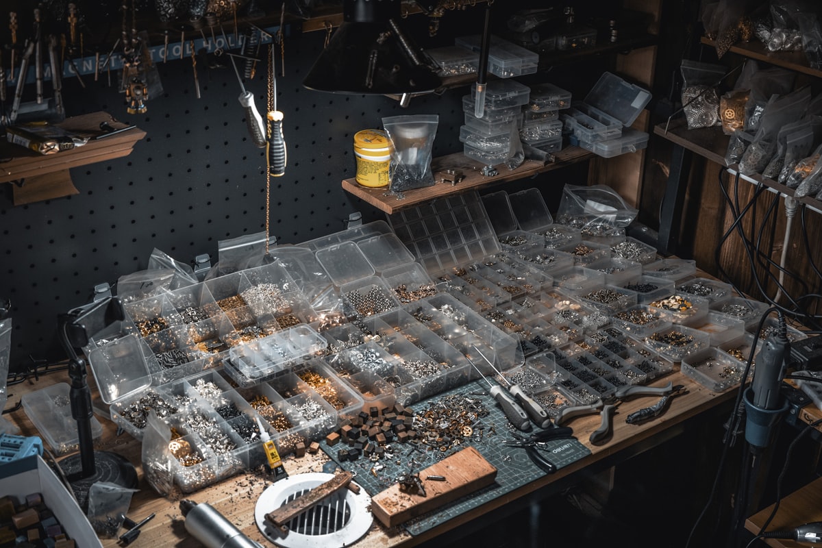 Small jewelry retail display