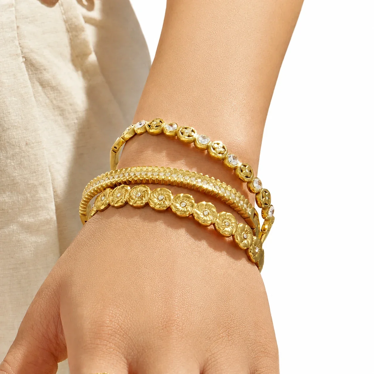 Floral Gold-Plated 316L CZ Hinged Bangle Bracelet