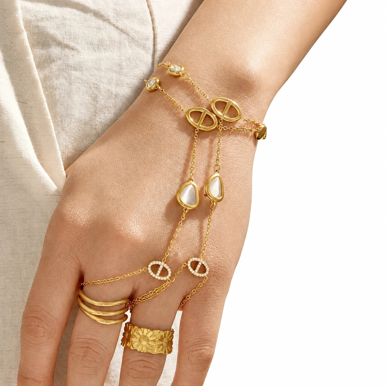 Dainty Gold-Plated 316L Teardrop Hand Chain Bracelet