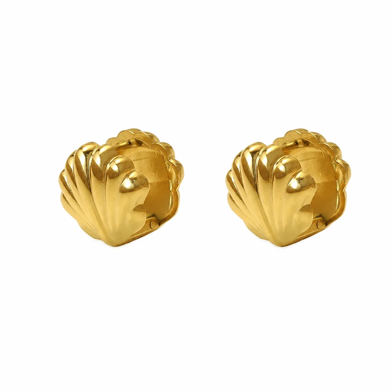 Sculptural Gold-Plated Shell Clip-On Earrings