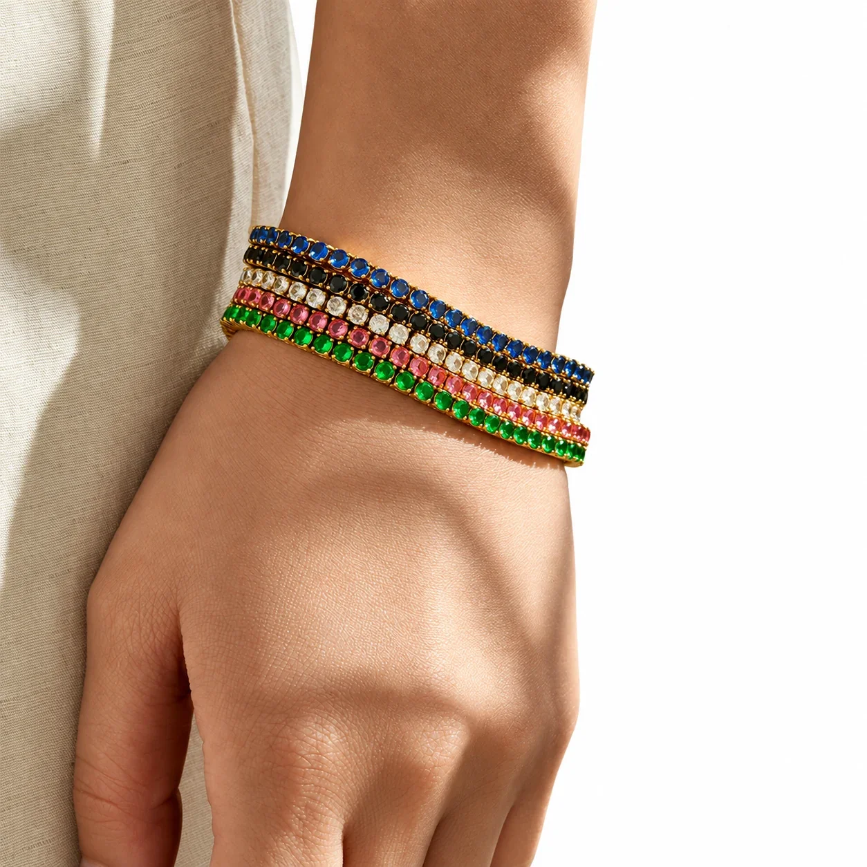 Produktfoto: Tennisarmband mit rundem Zirkonia aus Edelstahl 316