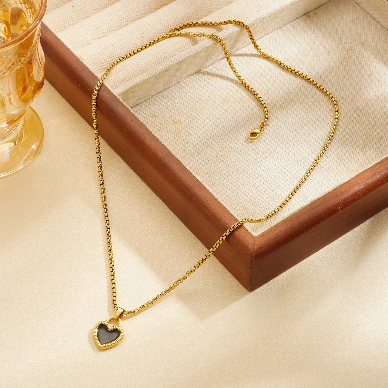 Heart Lock Pendant Necklace with Ribbed Enamel Gold-Plated Steel