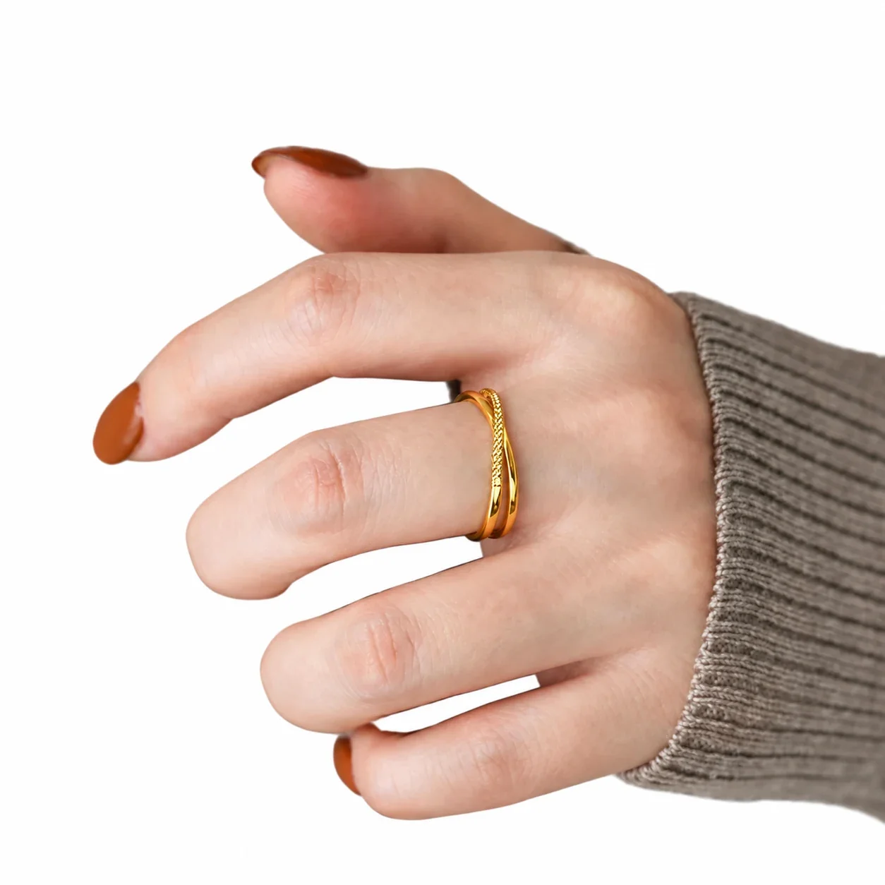 Produktfoto: Ring: Gekreuztes Doppelband mit Pavé-Zirkonia aus vergoldetem Edelstahl