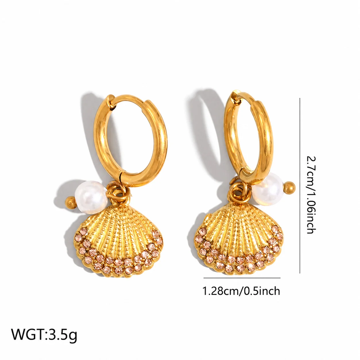 Photo produit : Boucles d'oreilles pendantes avec chaîne, motifs étoile et coquillage, acier plaqué or
