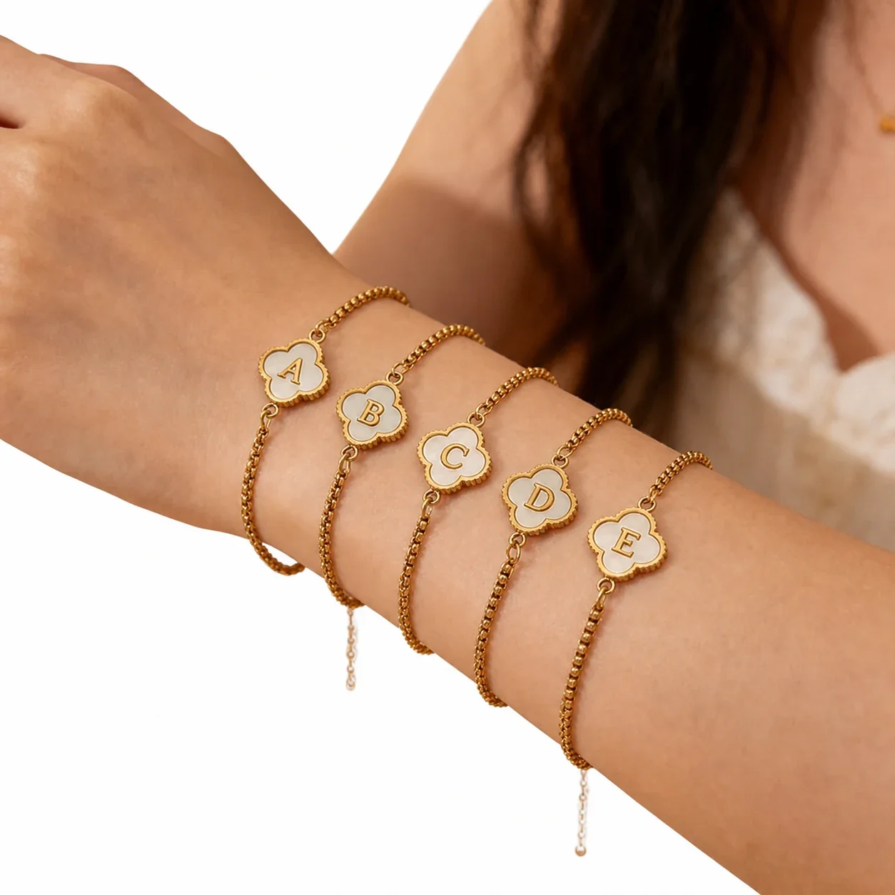 Refined Gold-Plated Stainless Steel Clover Initial Box Chain Bracelet