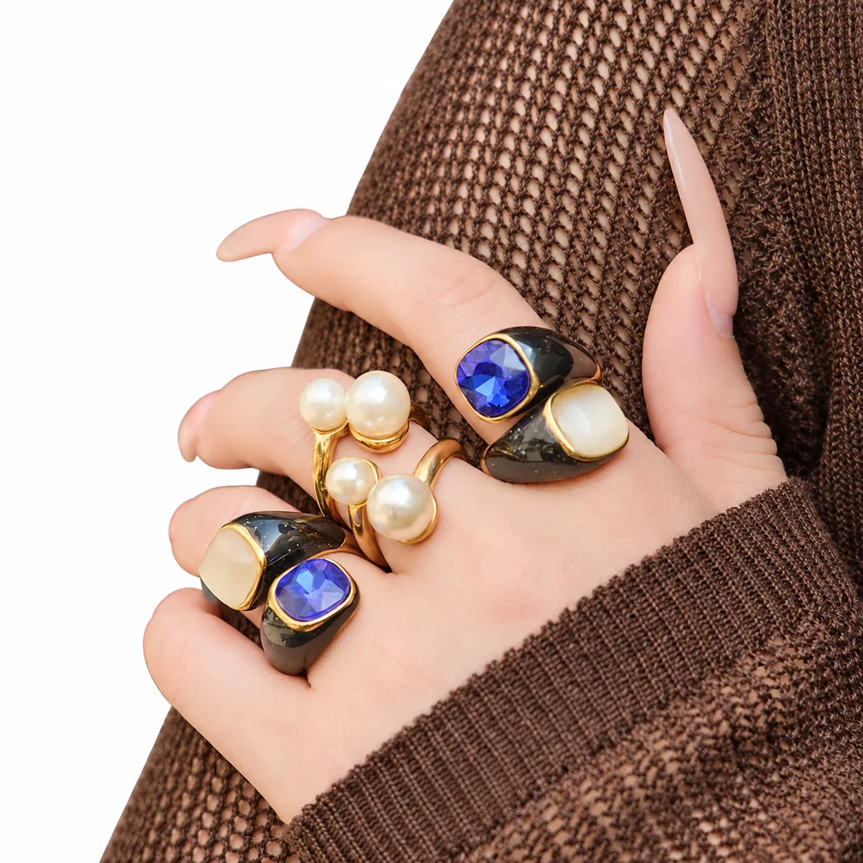 Pearl-Effect & Blue Crystal Ring, Stainless Steel 18K Gold PVD