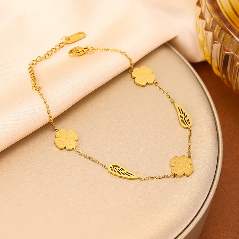 Anklet: Clover Wing Link 18K Gold-Plated Stainless Steel