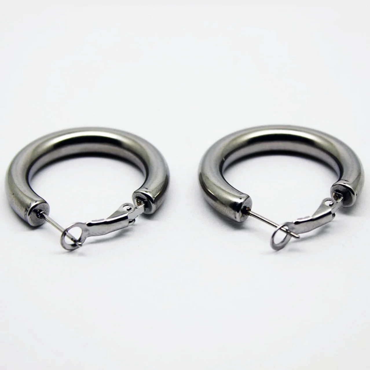 Bold Stainless Steel Tube-Hoop Spring-Clasp Hoop Earrings