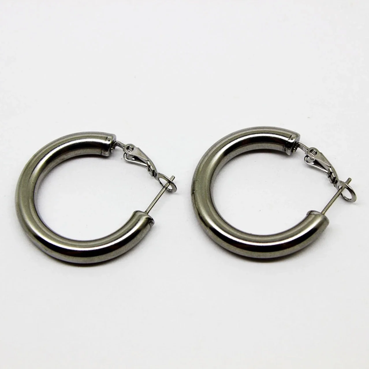 Bold Stainless Steel Tube-Hoop Spring-Clasp Hoop Earrings