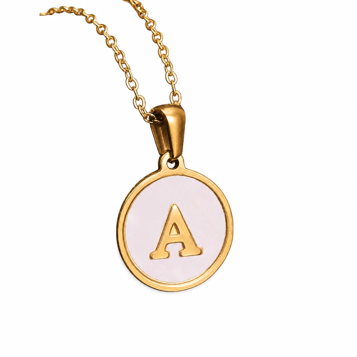 Refined 18K Gold-Plated Round Shell Initial Pendant Necklace