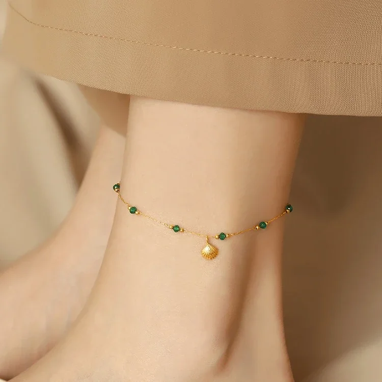 Foto del producto: Tobillera de Acero Inoxidable con Colgante de Concha y Cuentas Verdes, Chapada en Oro