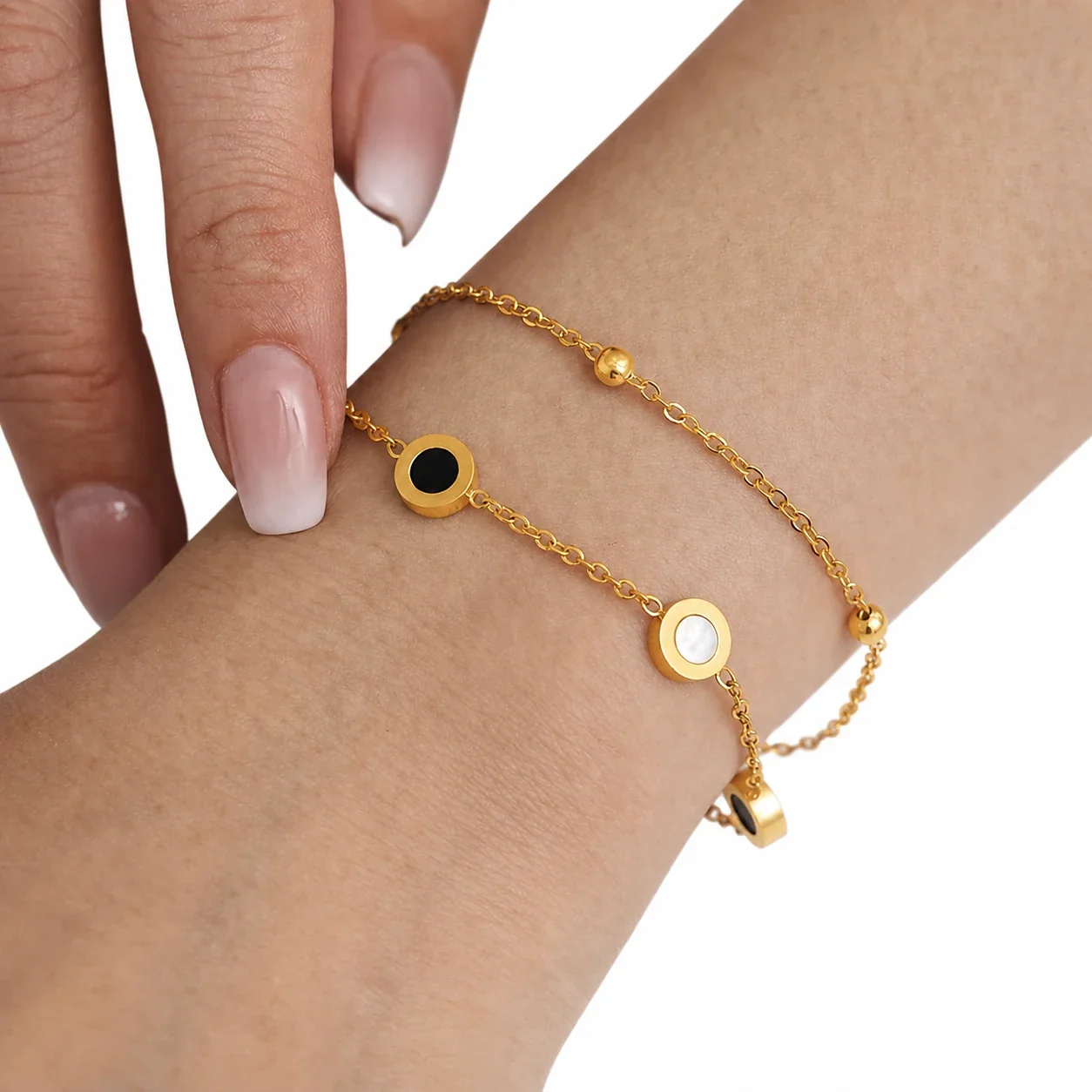 Refined 18K Gold-Plated Round Shell Disc Jewelry Set