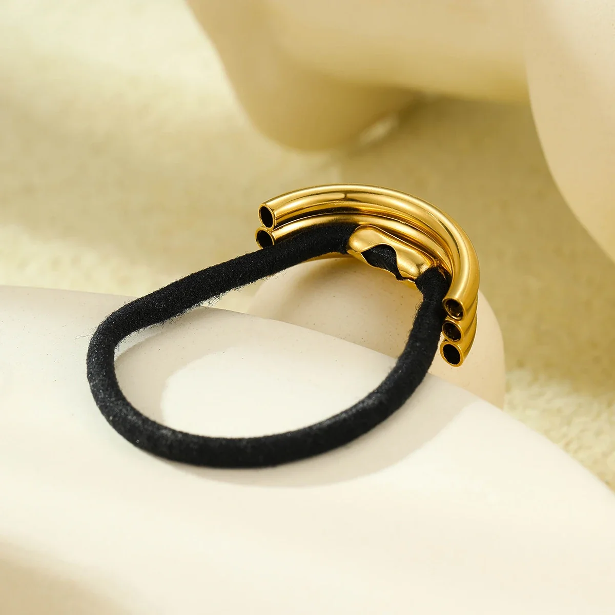 Hair Tie with Four-Tube U-Shaped Gold-Plated Accent