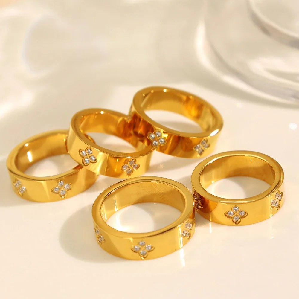 Ring Four-Petal Crystal Clusters Gold-Plated Stainless Steel