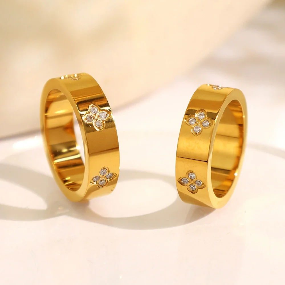 Ring Four-Petal Crystal Clusters Gold-Plated Stainless Steel