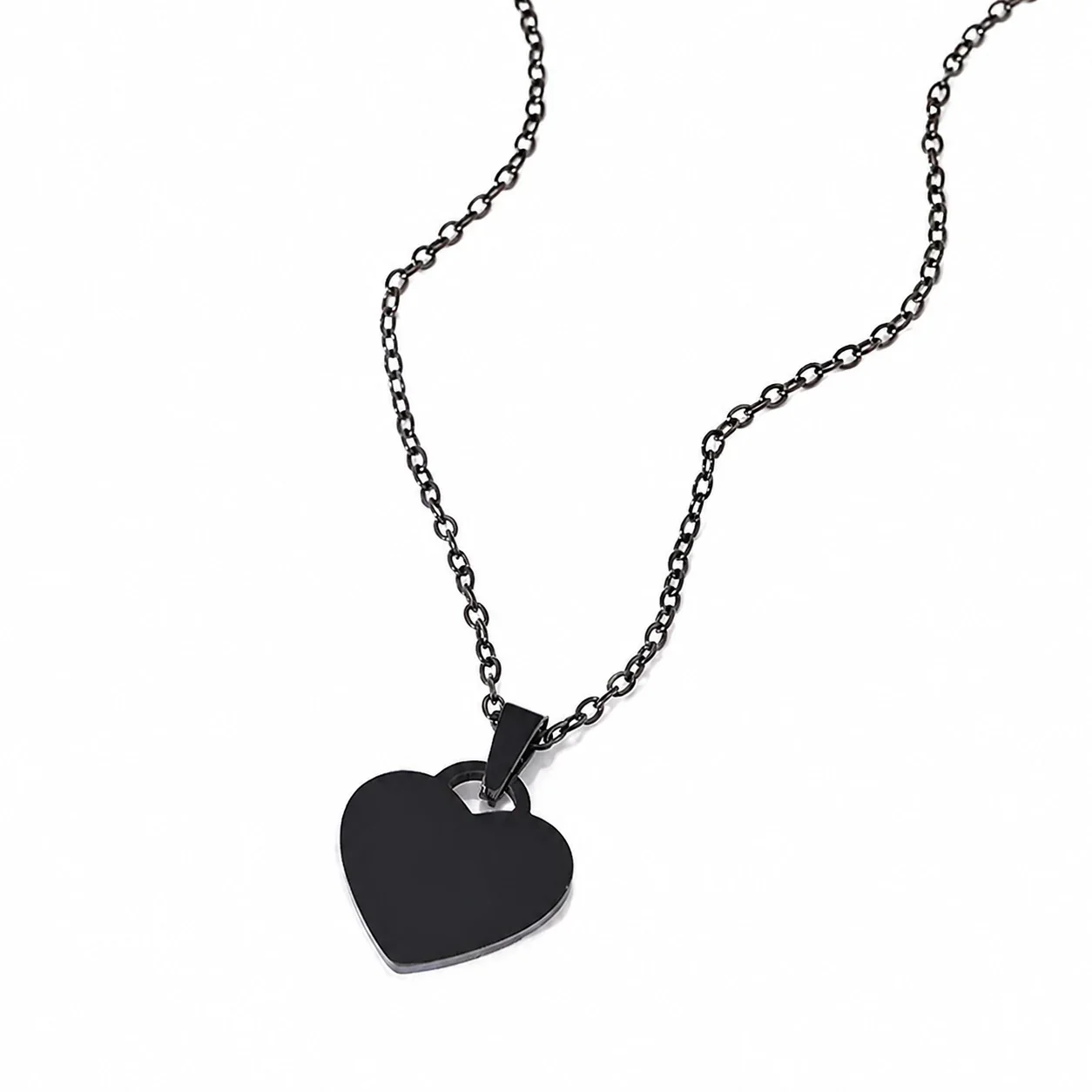 Necklace with Blank Heart and Fan-Shaped Opening