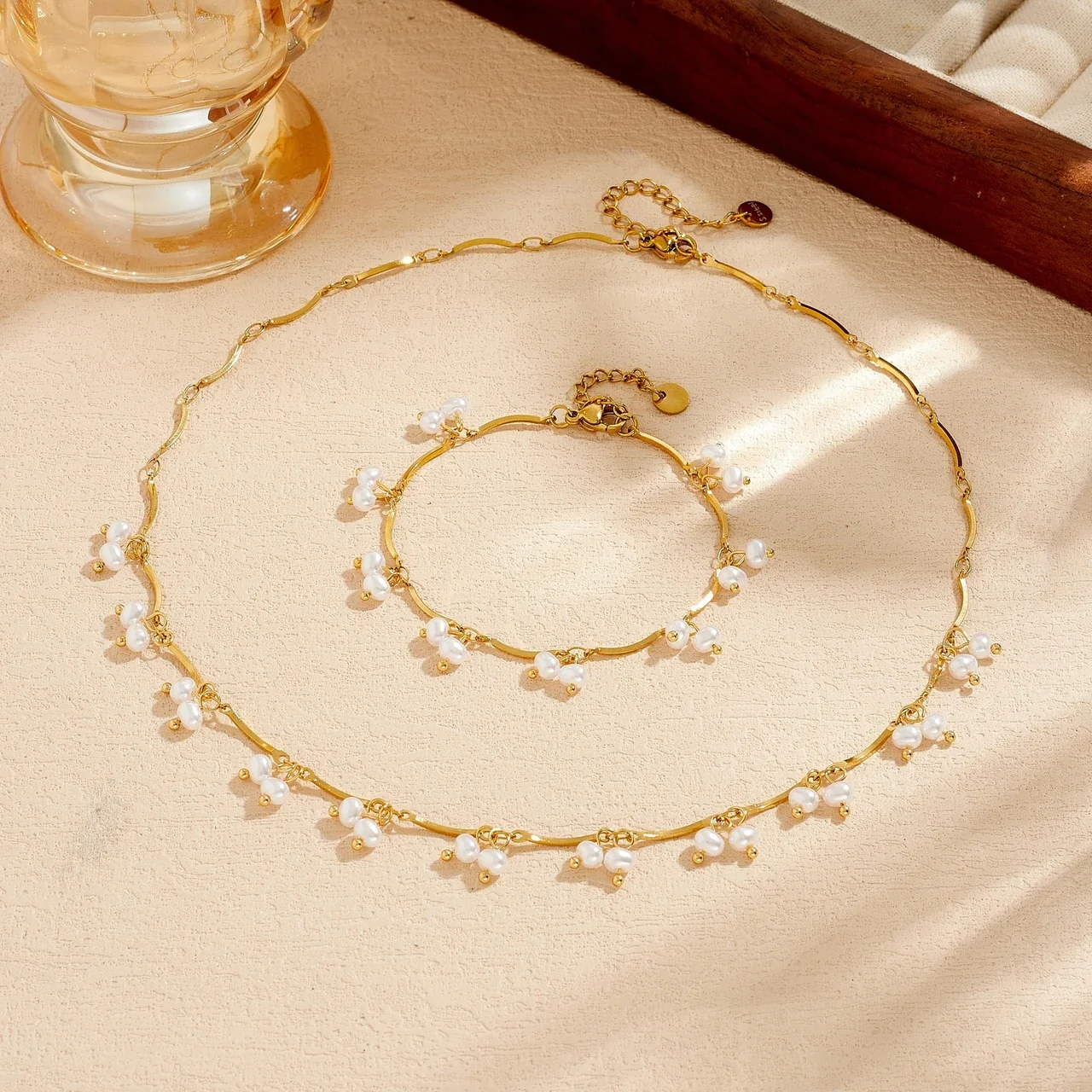 Jewelry Set: Pearl Clusters & Wavy Links, Gold-Plated Stainless Steel