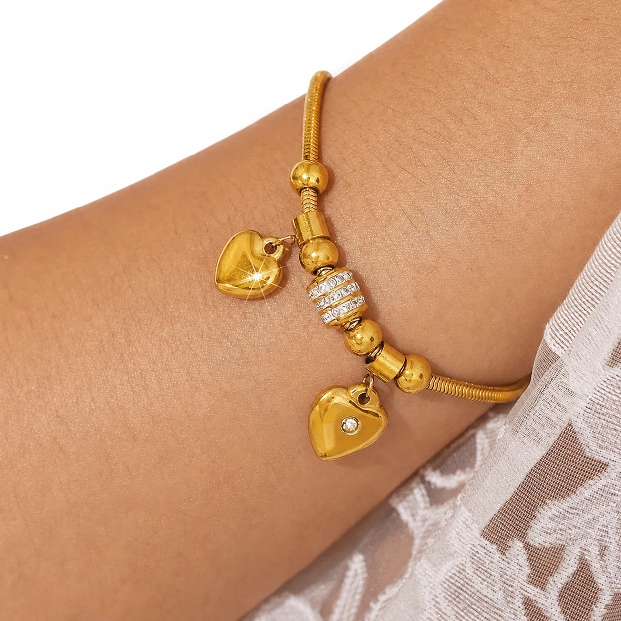 Romantic Gold-Plated Stainless Steel Snake Chain Heart Charm Bracelet