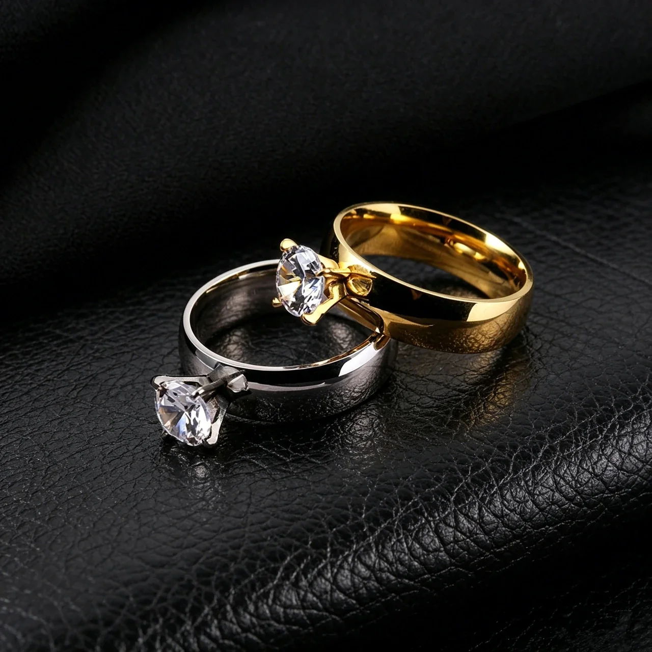 Foto del producto: Anillo solitario, banda lisa de 6 mm, acero inoxidable
