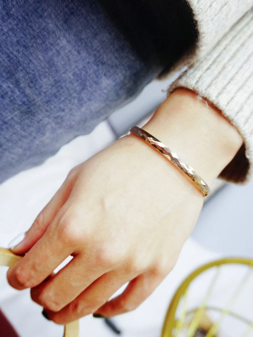 Faceted Slim Bangle Rose Gold-Plated Stainless Steel