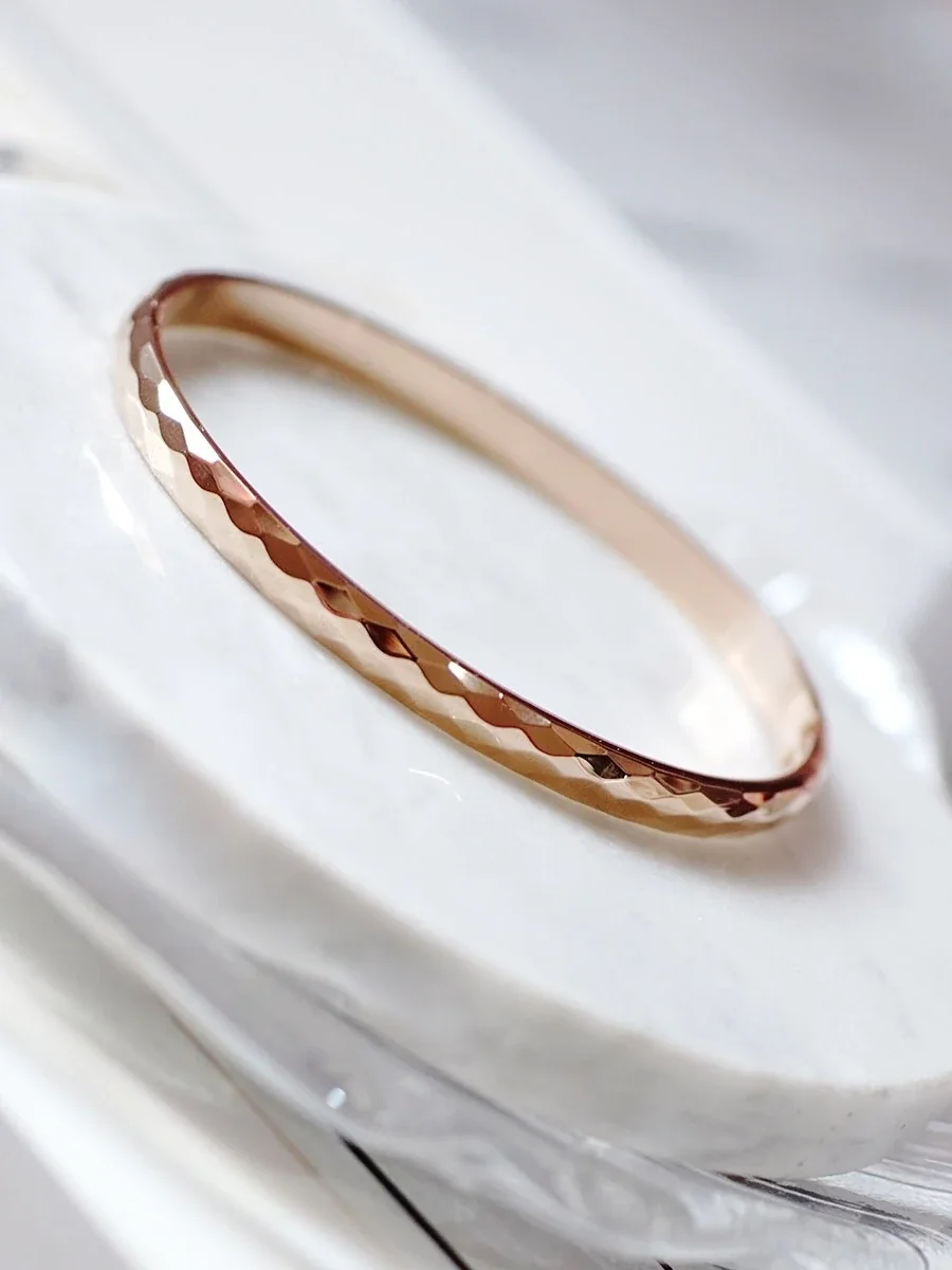 Faceted Slim Bangle Rose Gold-Plated Stainless Steel