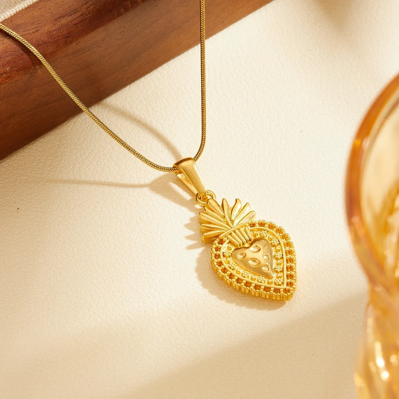 Pendant Necklace Strawberry Heart Snake Chain Gold-Plated Stainless Steel