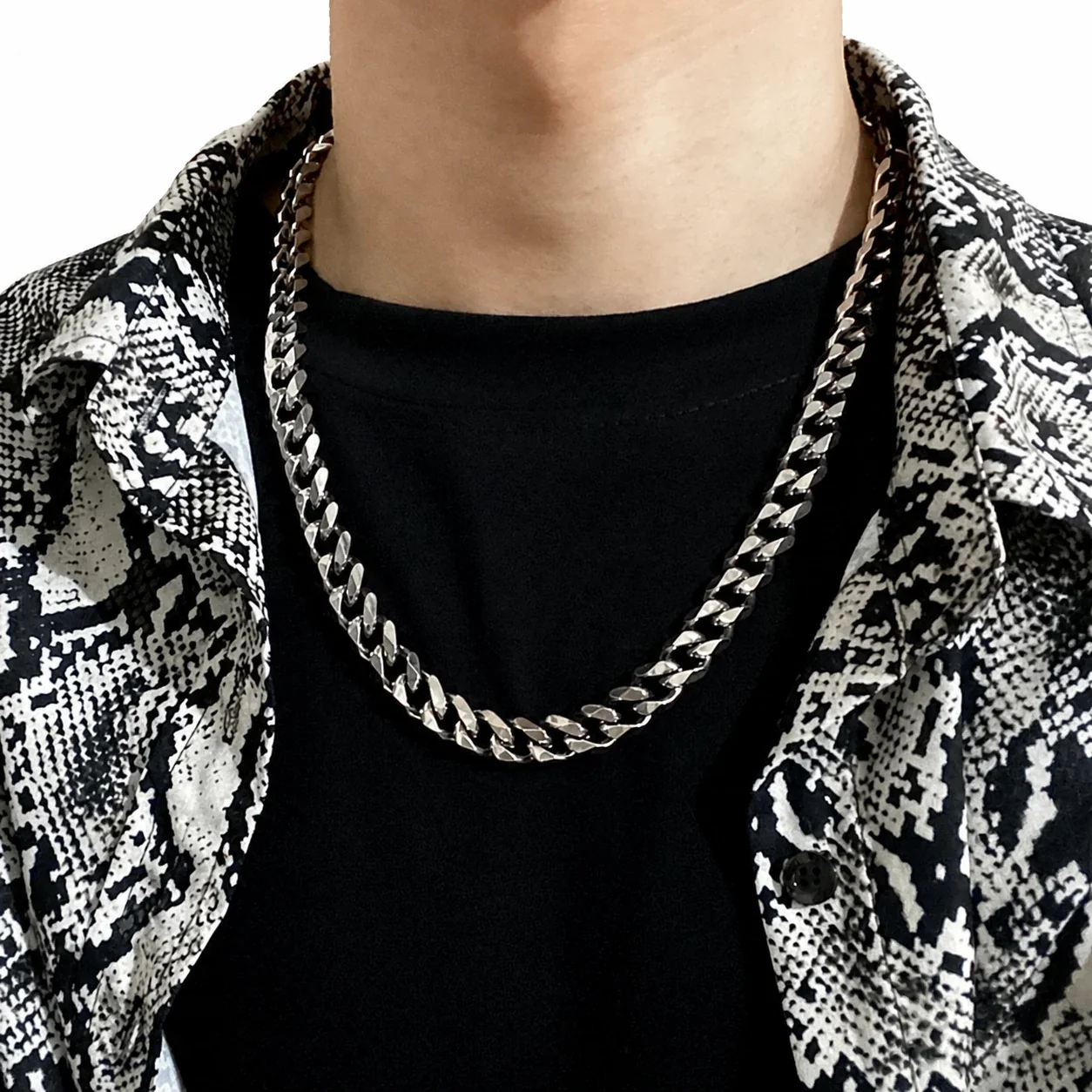 Heavy Stainless Steel Silver-Tone Faceted Cuban Chain Necklace - Silver cm x . mm