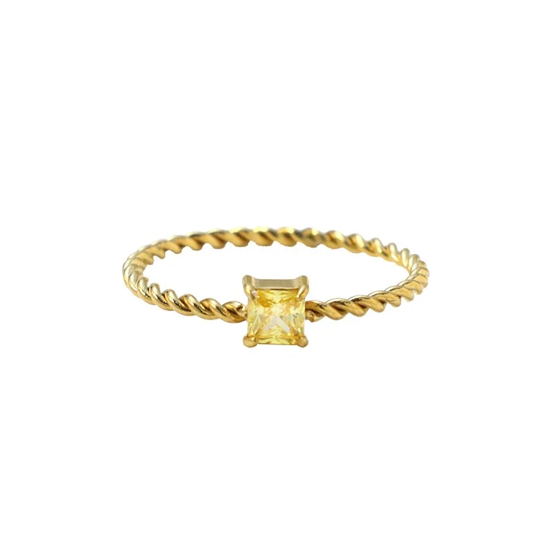 Ring Twisted Band Princess CZ 18K Gold-Plated Stainless Steel
