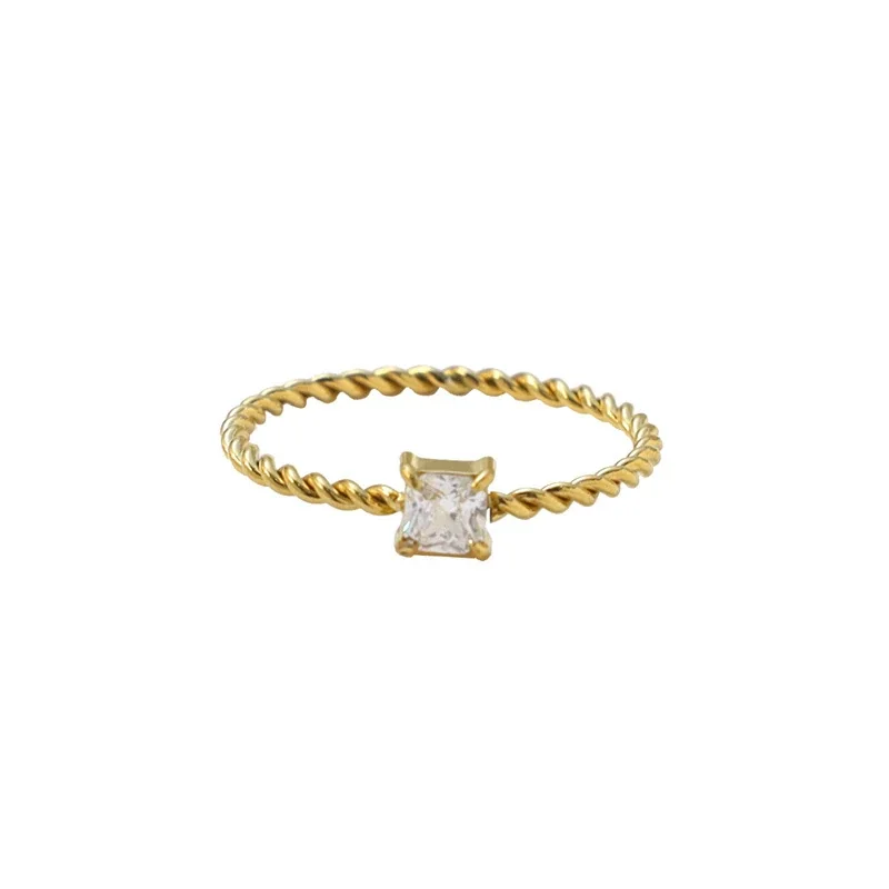 Ring Twisted Band Princess CZ 18K Gold-Plated Stainless Steel - Gold Clear CZ