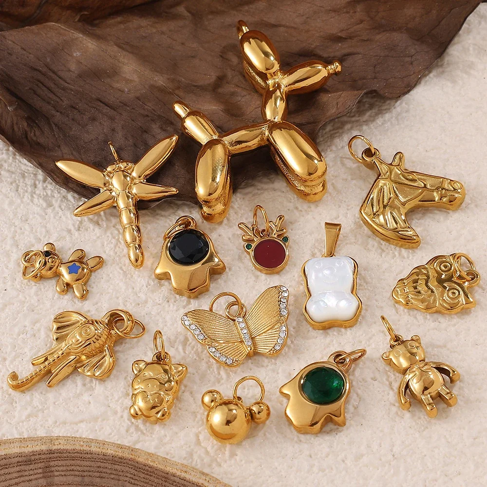 Foto do produto: Pendant Charms with Animal Motifs, 18K Gold-Plated Steel