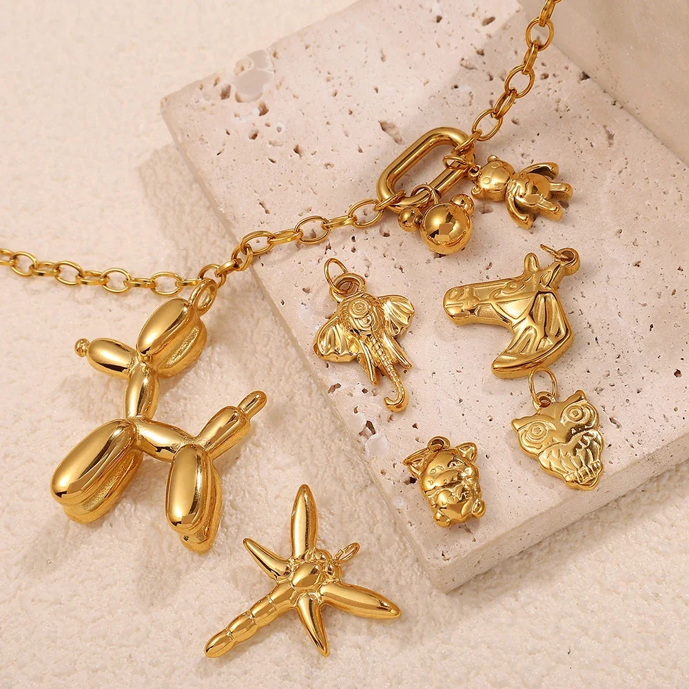 Foto do produto: Pendant Charms with Animal Motifs, 18K Gold-Plated Steel