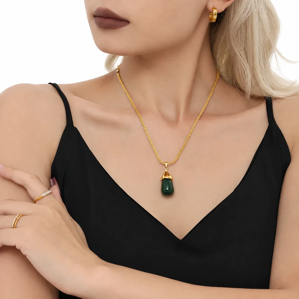 Pendant Necklace with Fluted Cap and Teardrop Resin, Gold-Plated