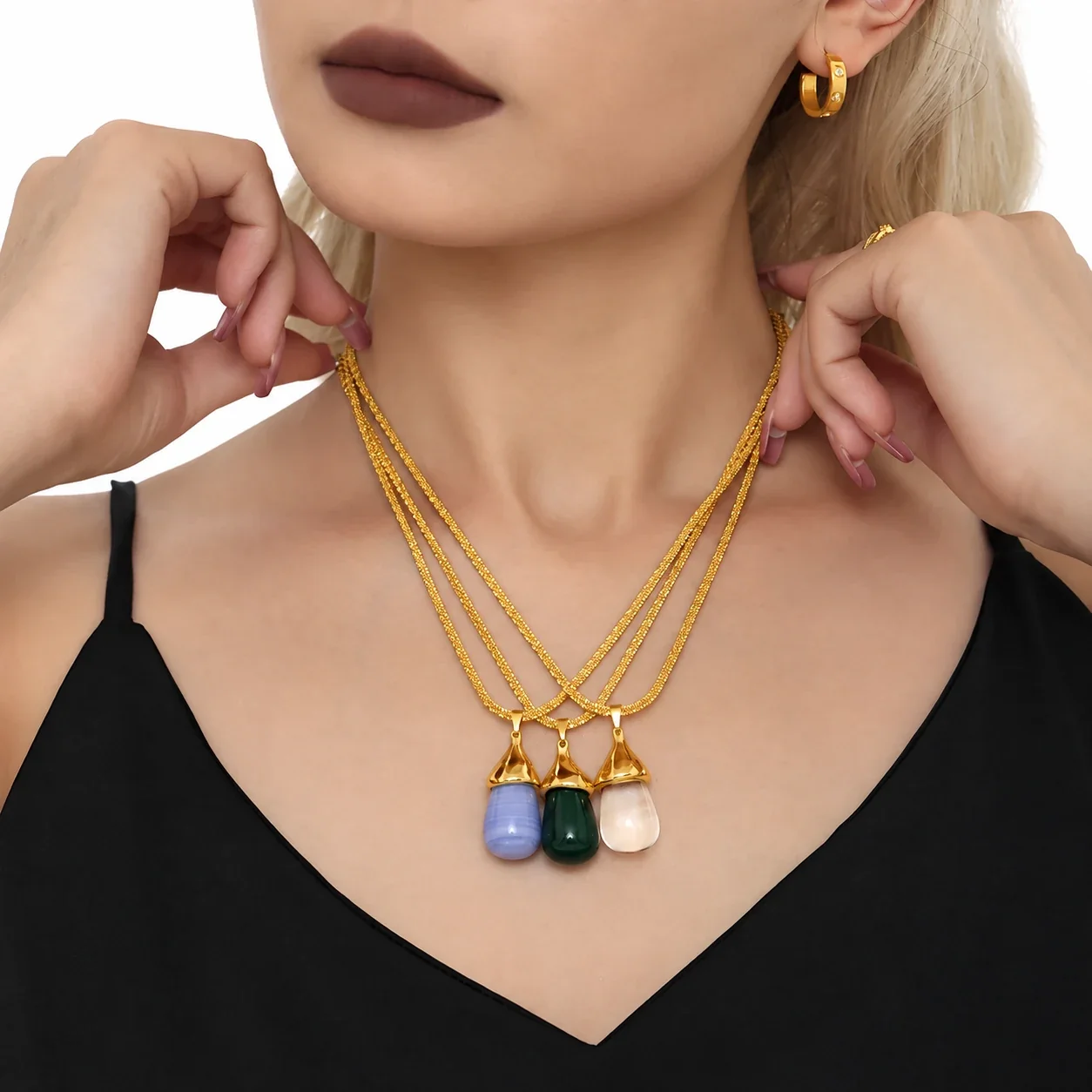 Pendant Necklace with Fluted Cap and Teardrop Resin, Gold-Plated