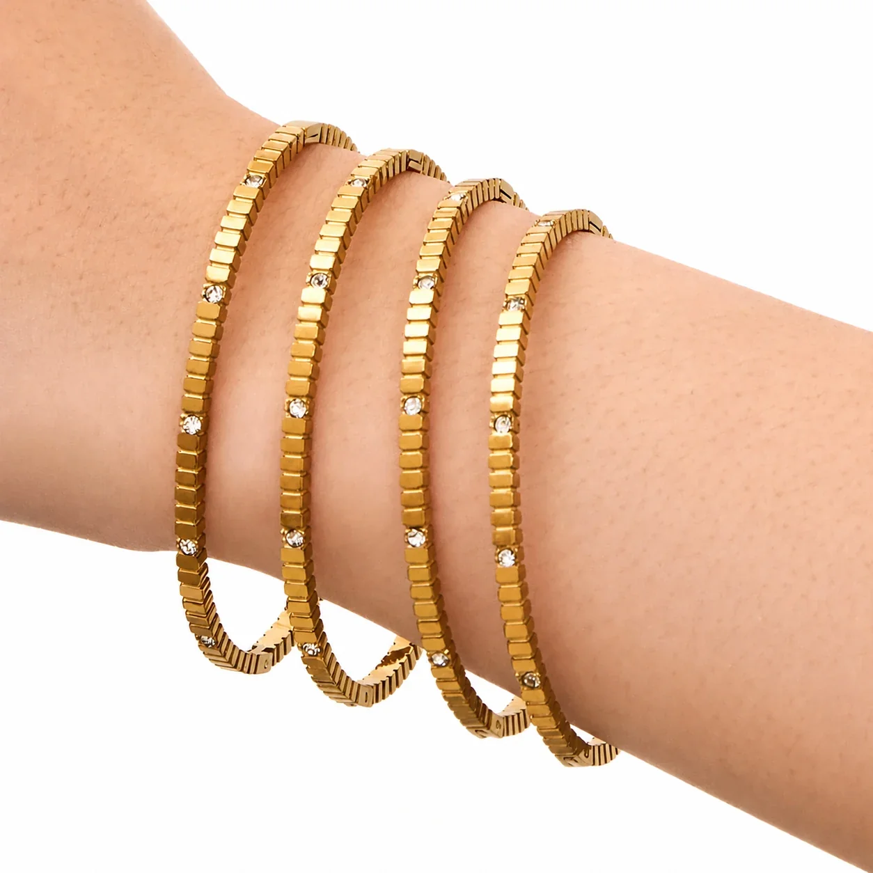Ribbed Gold-Plated 316L Steel CZ Clasp Bangle
