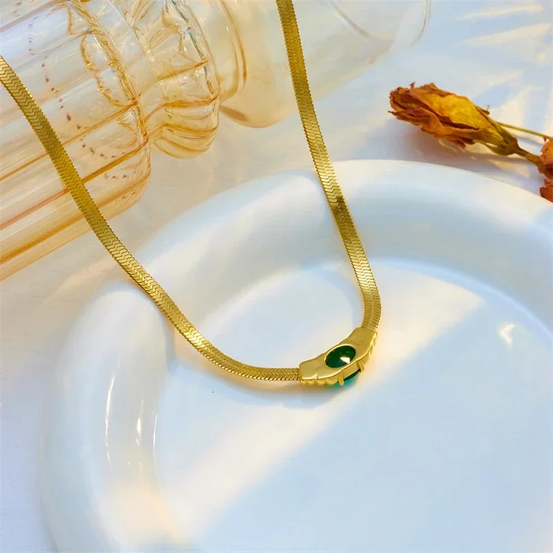 Foto prodotto: Chain Necklace with Oval Green Crystal, Gold-Plated Stainless Steel