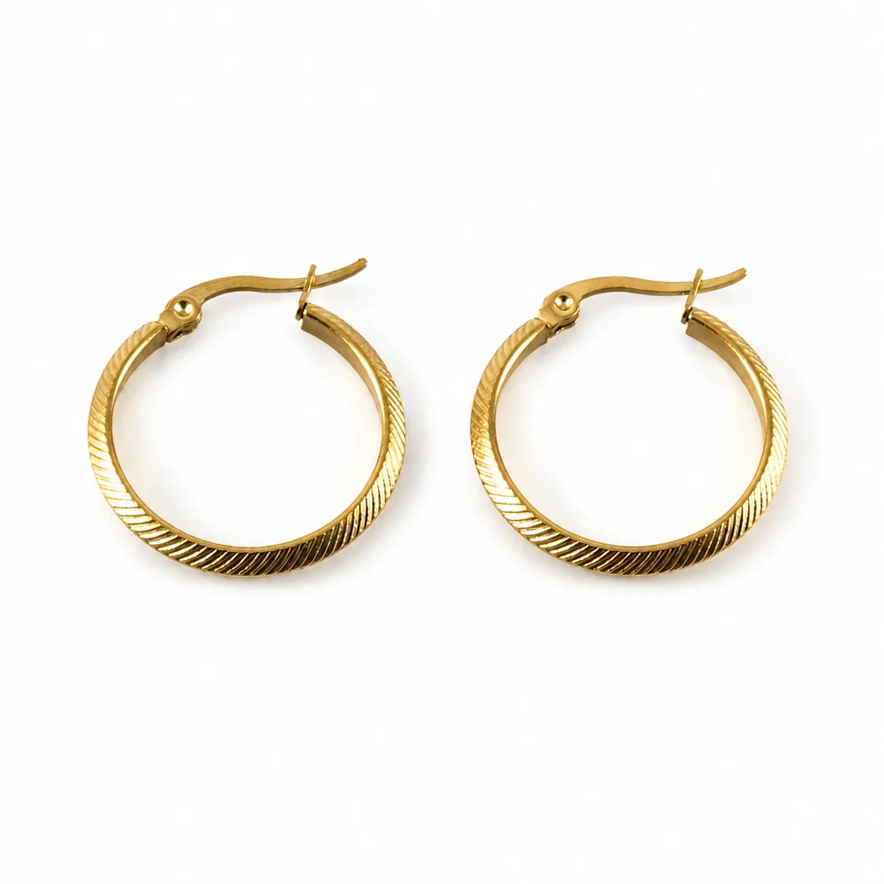 Sleek Gold-Plated Stainless Steel Ribbed Latch Hoop Earrings - Gold mm