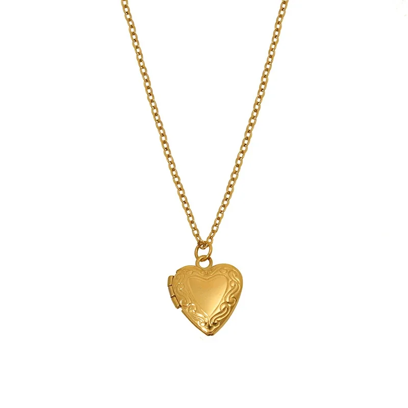 Romantic Gold-plated Engraved Heart Locket Necklace