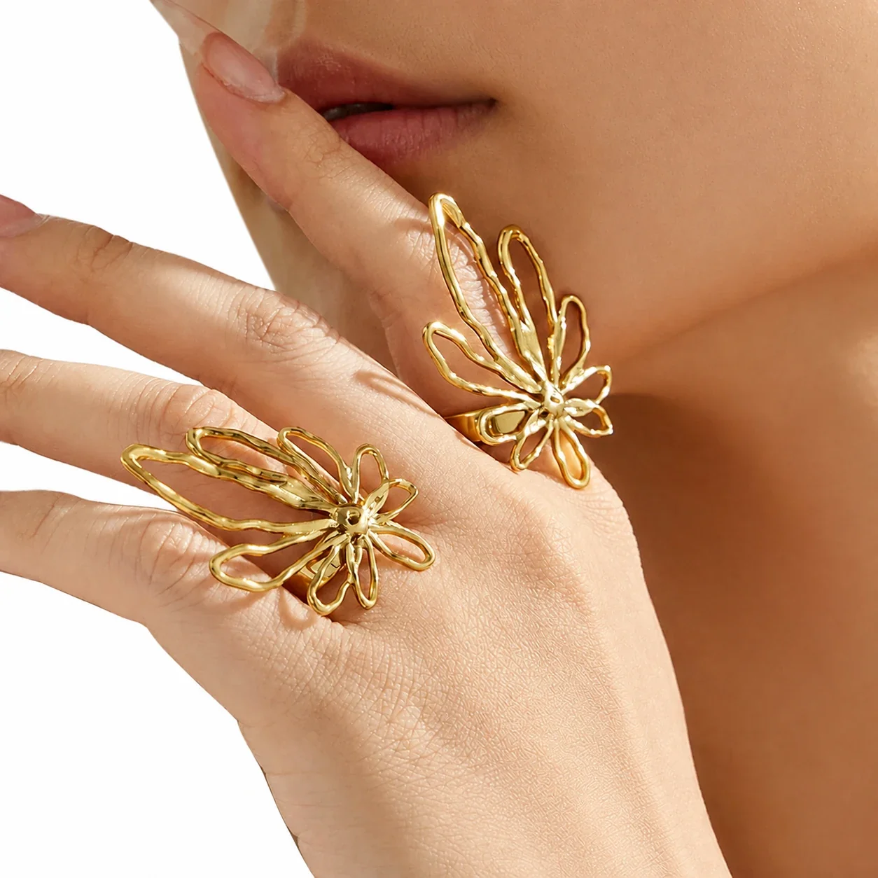 Sculptural Open-Petal Hammered 316L Gold-Plated Ring