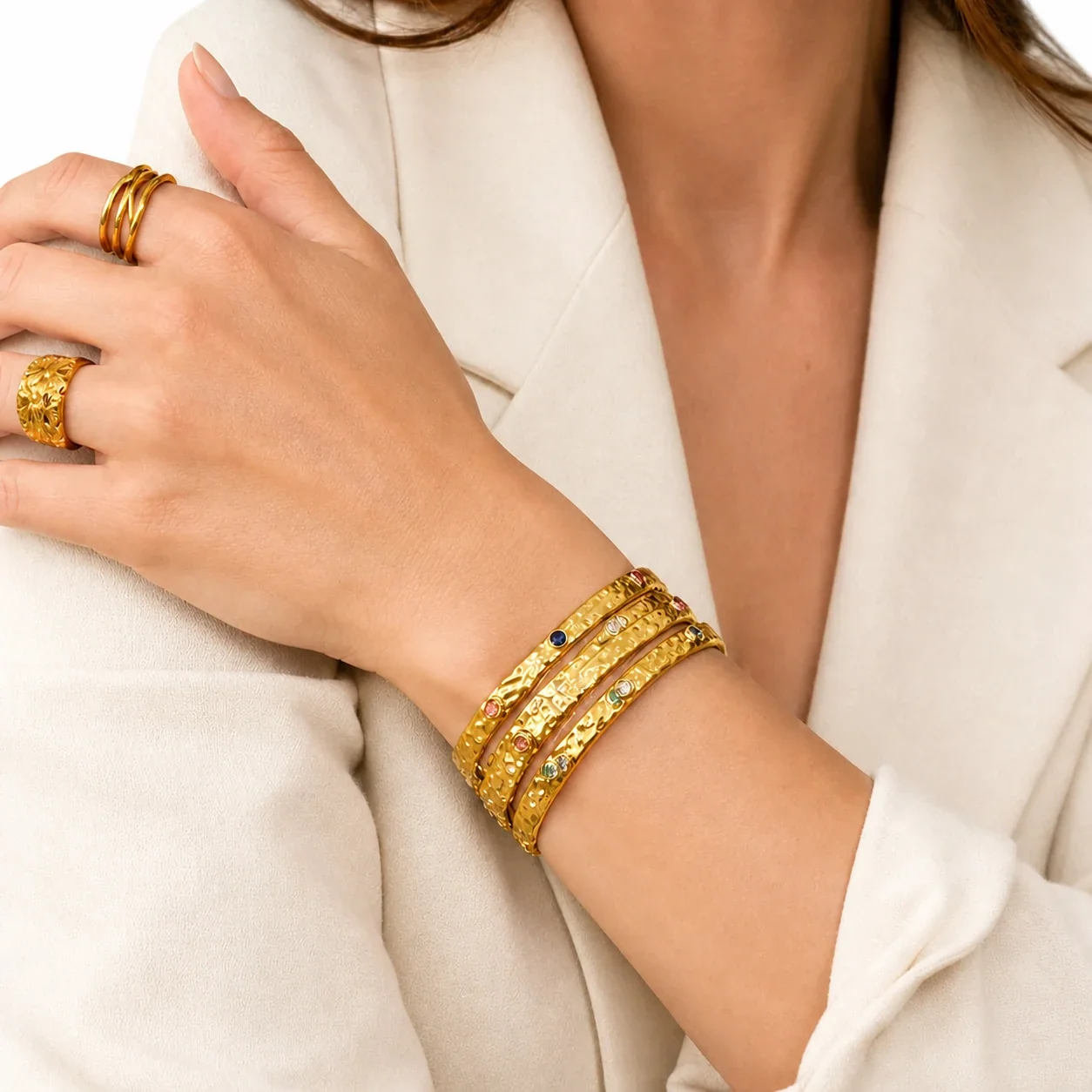 Hammered 18K Gold-Plated 316L Round CZ Bangle Bracelet