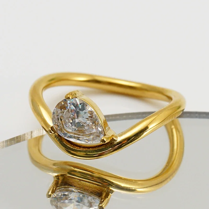 Ring Pear-Cut Cubic Zirconia Sweep 316 Stainless Steel 14K Gold PVD