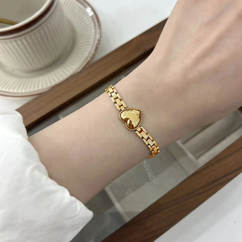 Foto del producto: Pulsera de corazón con eslabones tipo ladrillo de doble hilera, acero inoxidable