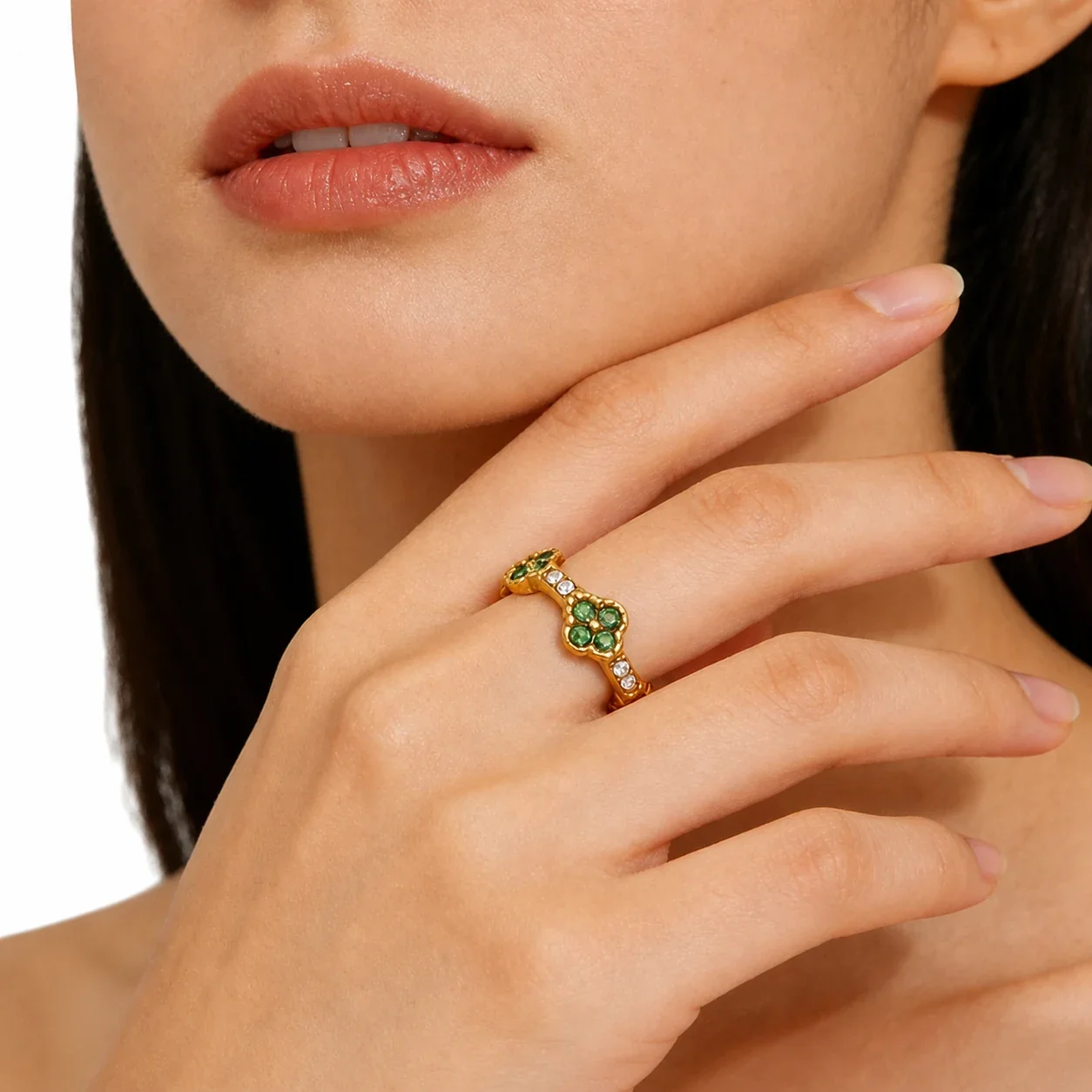 Ornate 18K Gold-Plated Scalloped Clover CZ Ring