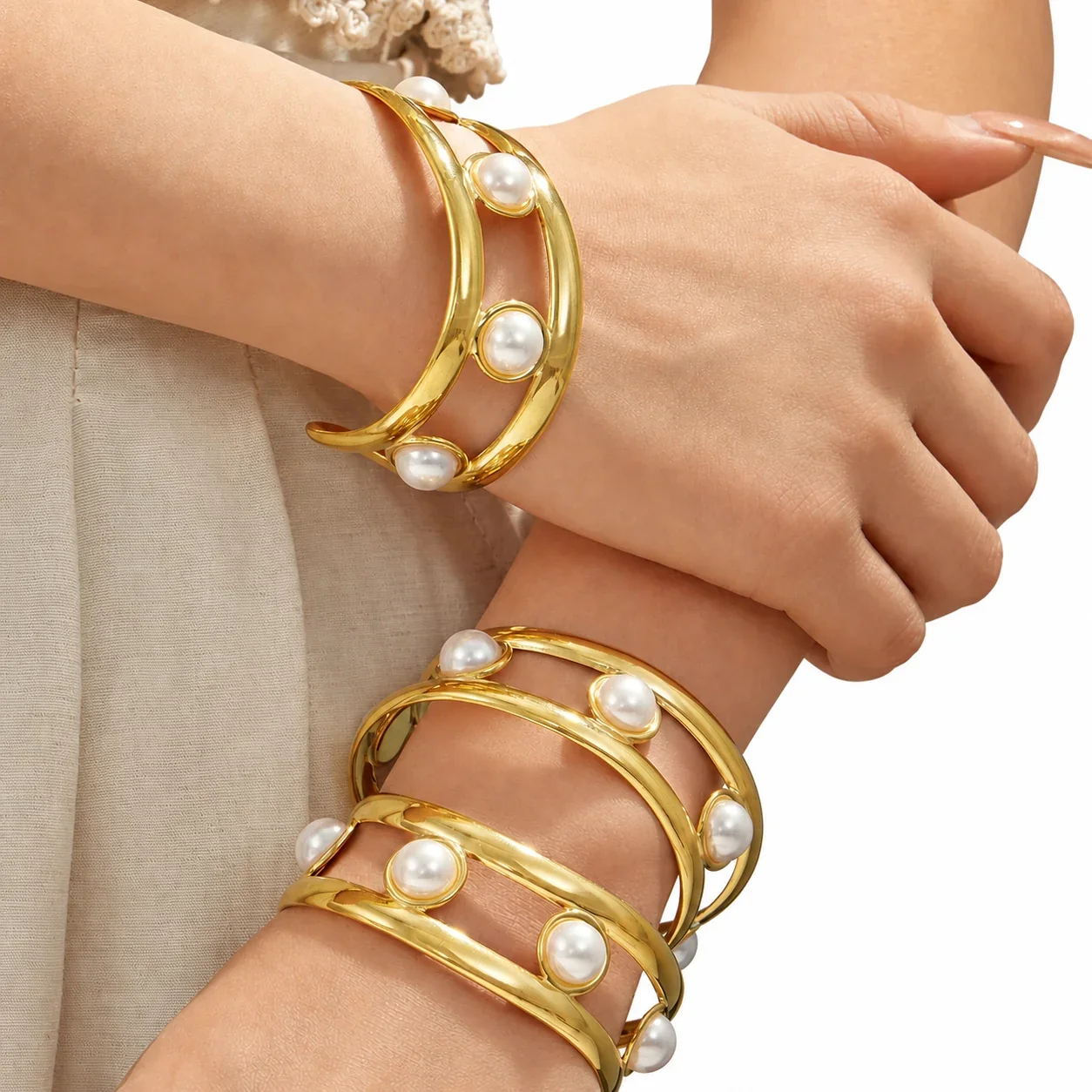 Open-Front 18K Gold-Plated 316 Pearl-Effect Cuff