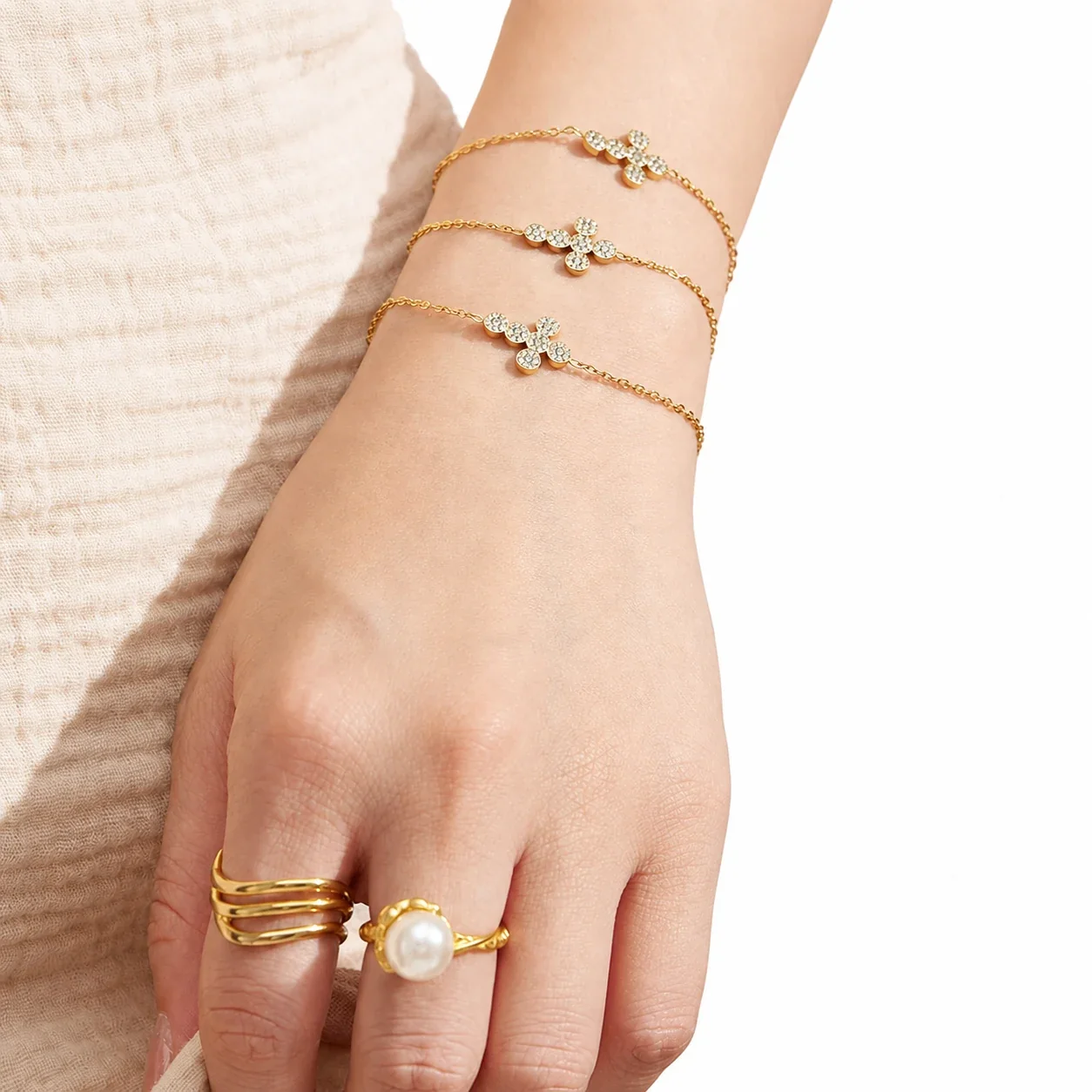 Delicate 18K Gold PVD 316L Pavé Cross Chain Jewelry Set