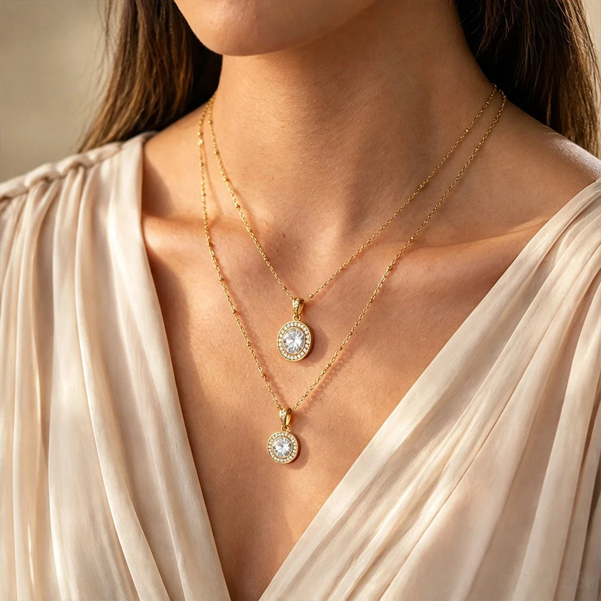 Ronde kristallen halohangerketting, 18K verguld productfoto