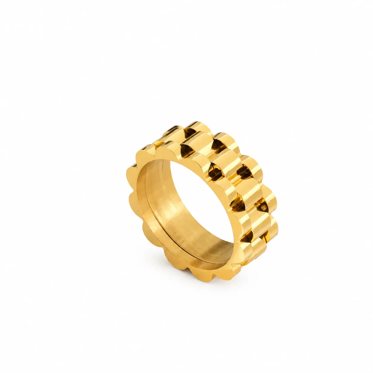 Watch Link Ring with Scalloped Edges, Gold-Plated Stainless Steel