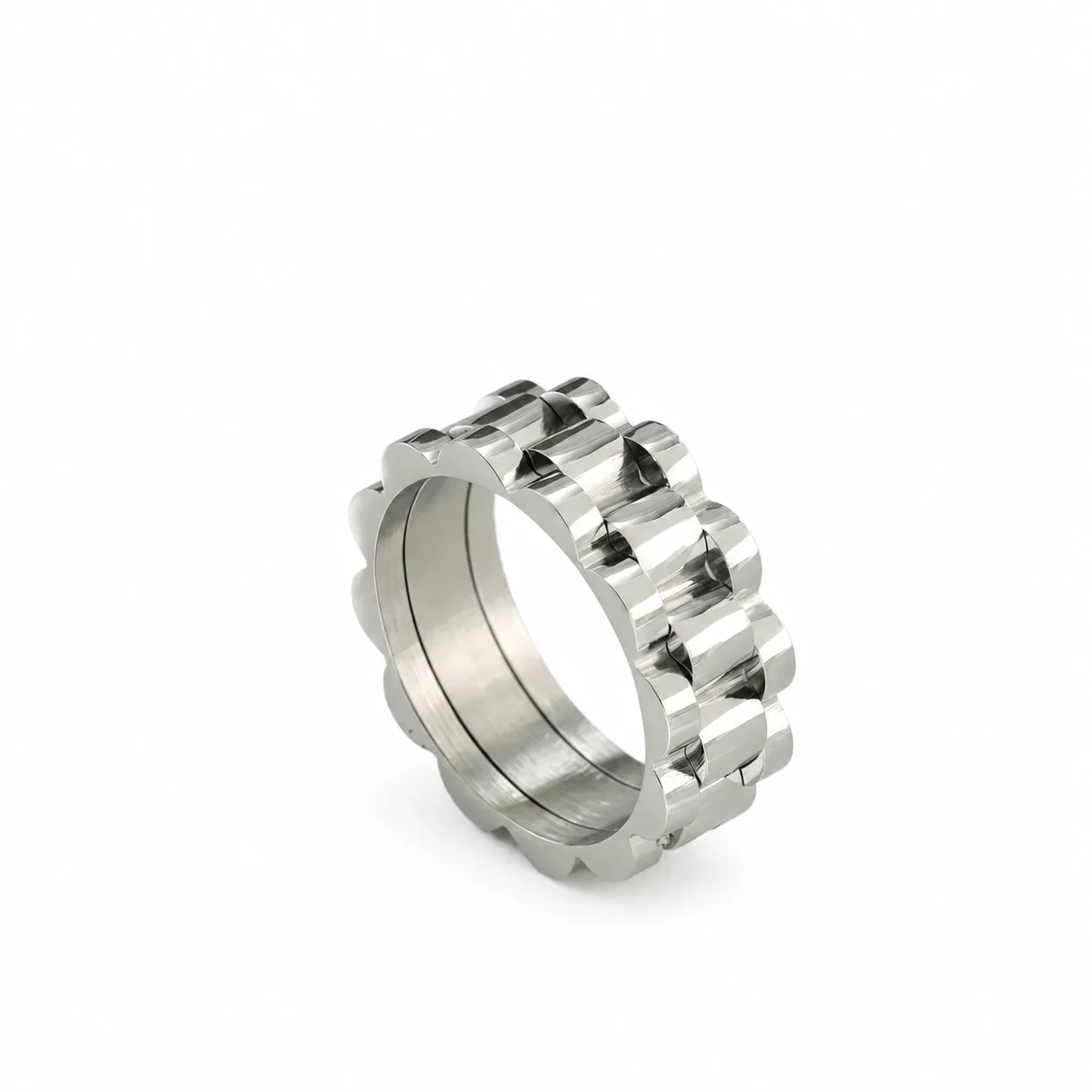 Watch Link Ring with Scalloped Edges, Gold-Plated Stainless Steel