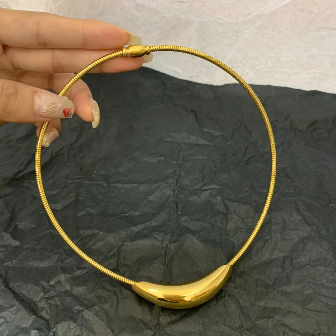 Foto prodotto: Crescent Tube Snake Chain Necklace, Stainless Steel