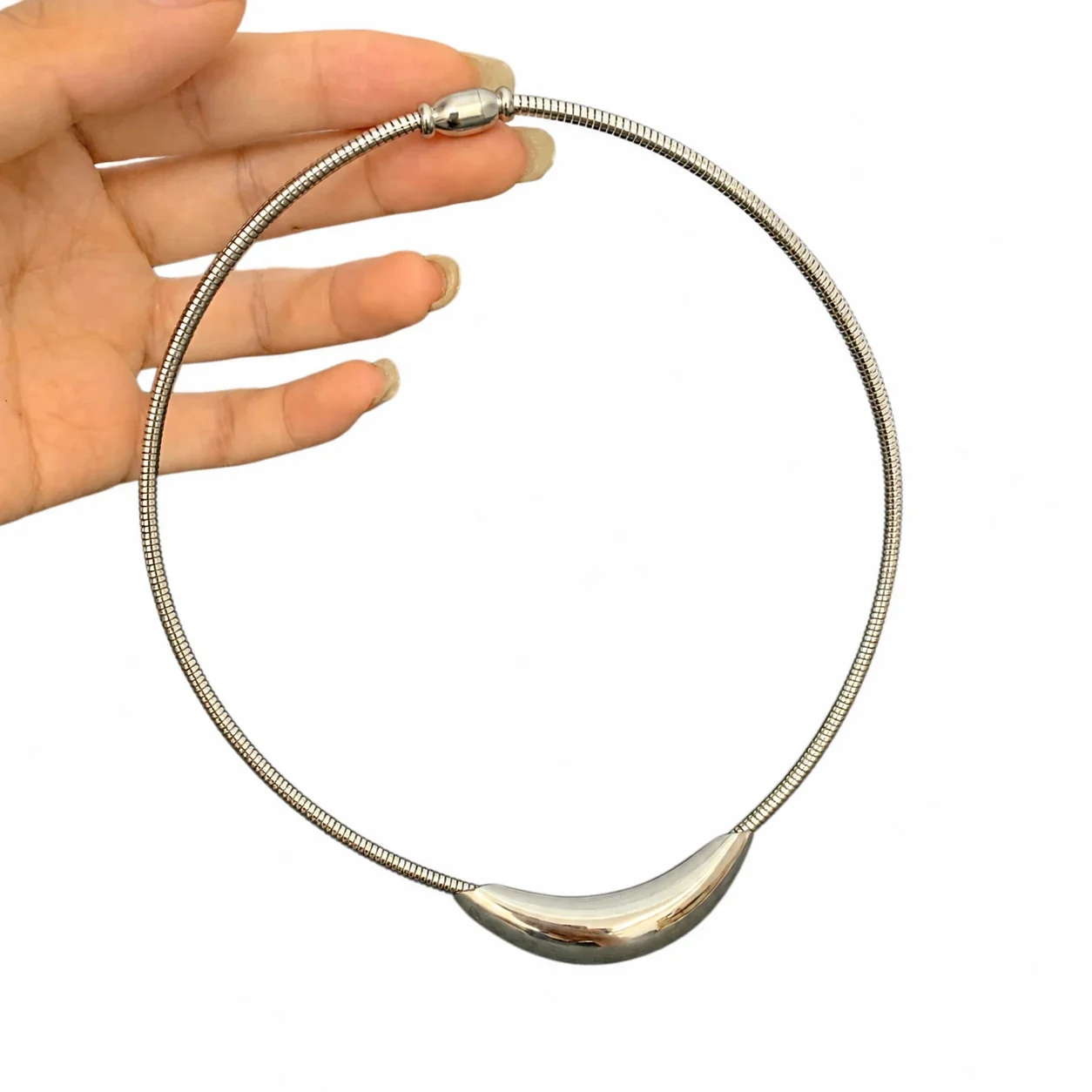 Foto prodotto: Crescent Tube Snake Chain Necklace, Stainless Steel