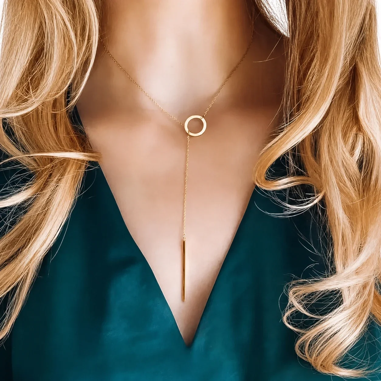 Minimal Gold-Plated Circle and Bar Lariat Necklace